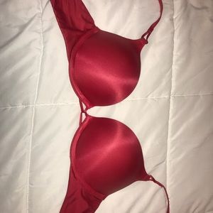 Victoria’s Secret Bombshell Plunge bra